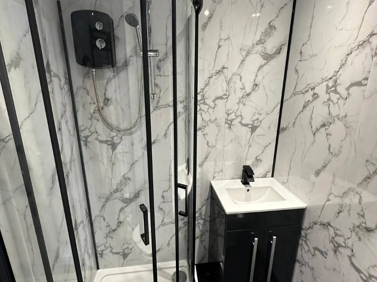 Nottingham Private Room En-Suite Bath For Solo #4 0*,
