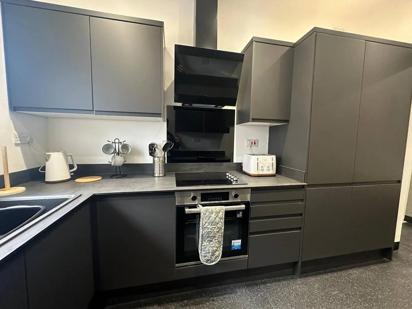 Holiday home Nottingham Private Room En-Suite Bath For Solo #4